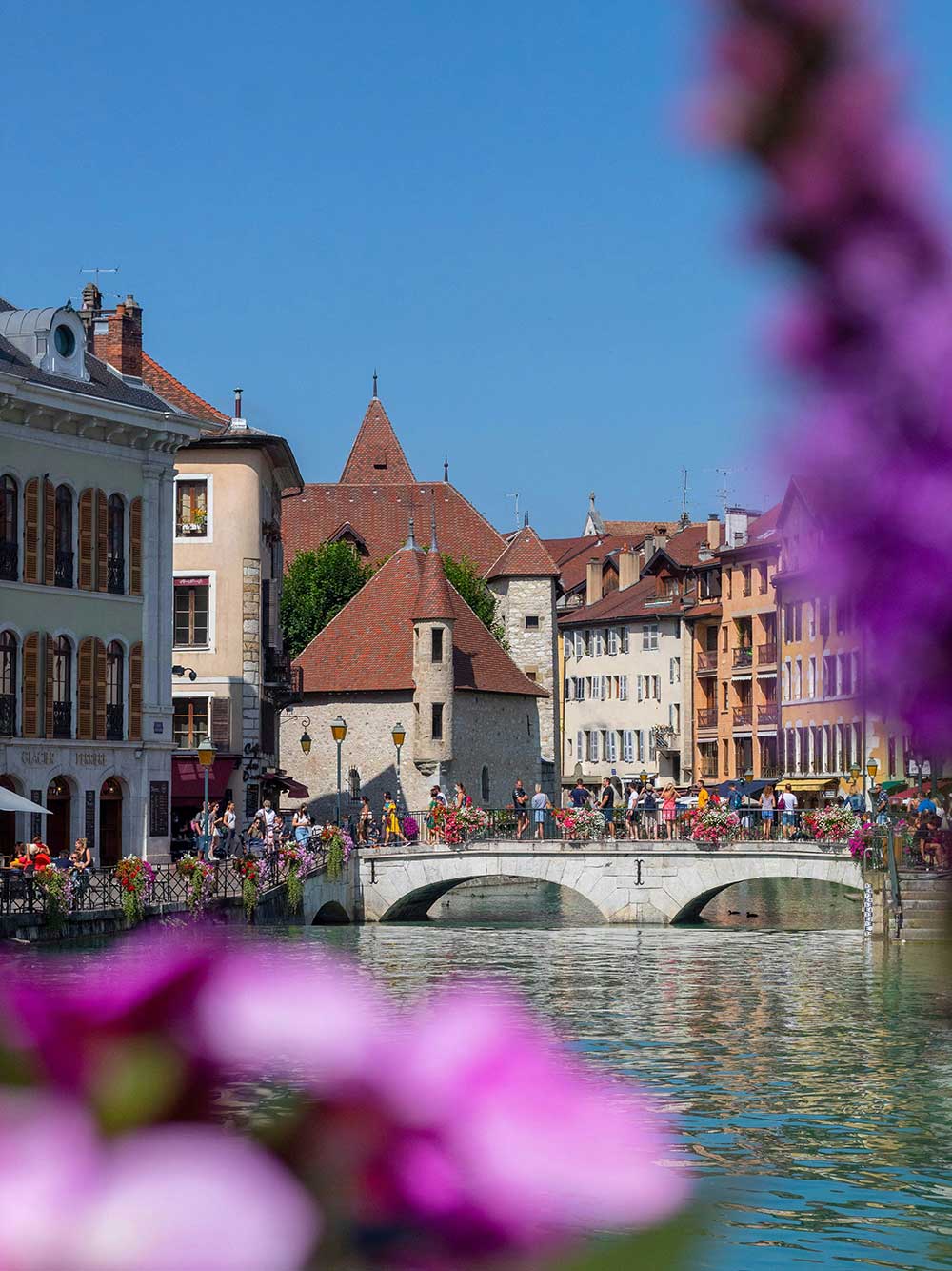 Annecy town center 